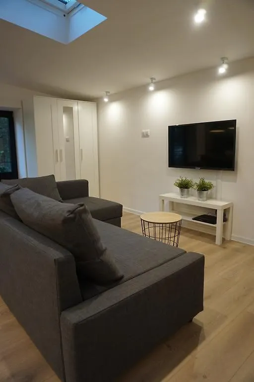 Apartament Atelier contacts